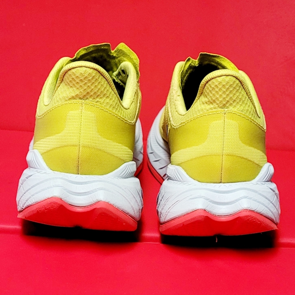 Hoka One One Carbon X2  Vibrant Yellow Men's Performance Running Shoes size 11.5 - Picture 4 of 10